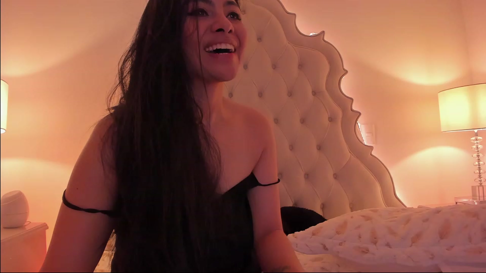 Gallery image thumbnail from Marianviolet's myfreecams stream on, 03/01/2023, 08:45 image 20 of 20