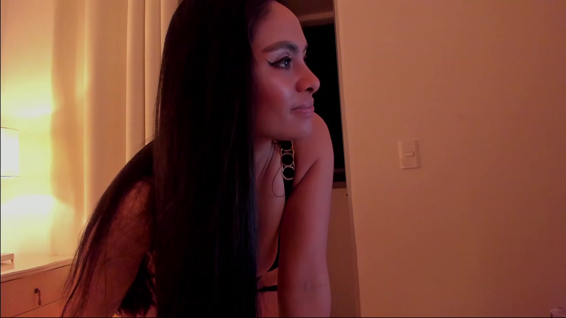 Gallery image thumbnail from Marianviolet's myfreecams stream on, 03/11/2023, 09:02 image 13 of 20