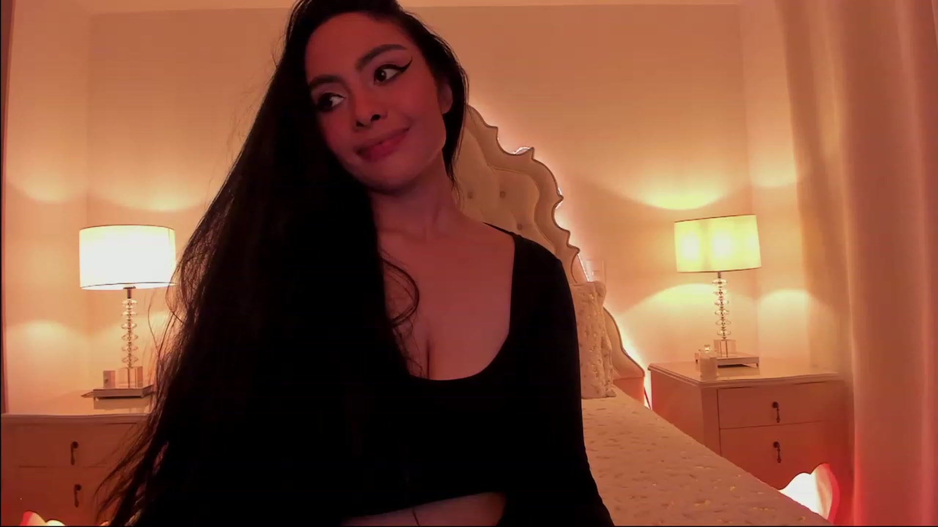 Gallery image thumbnail from Marianviolet's myfreecams stream on, 03/13/2023, 08:42 image 1 of 20