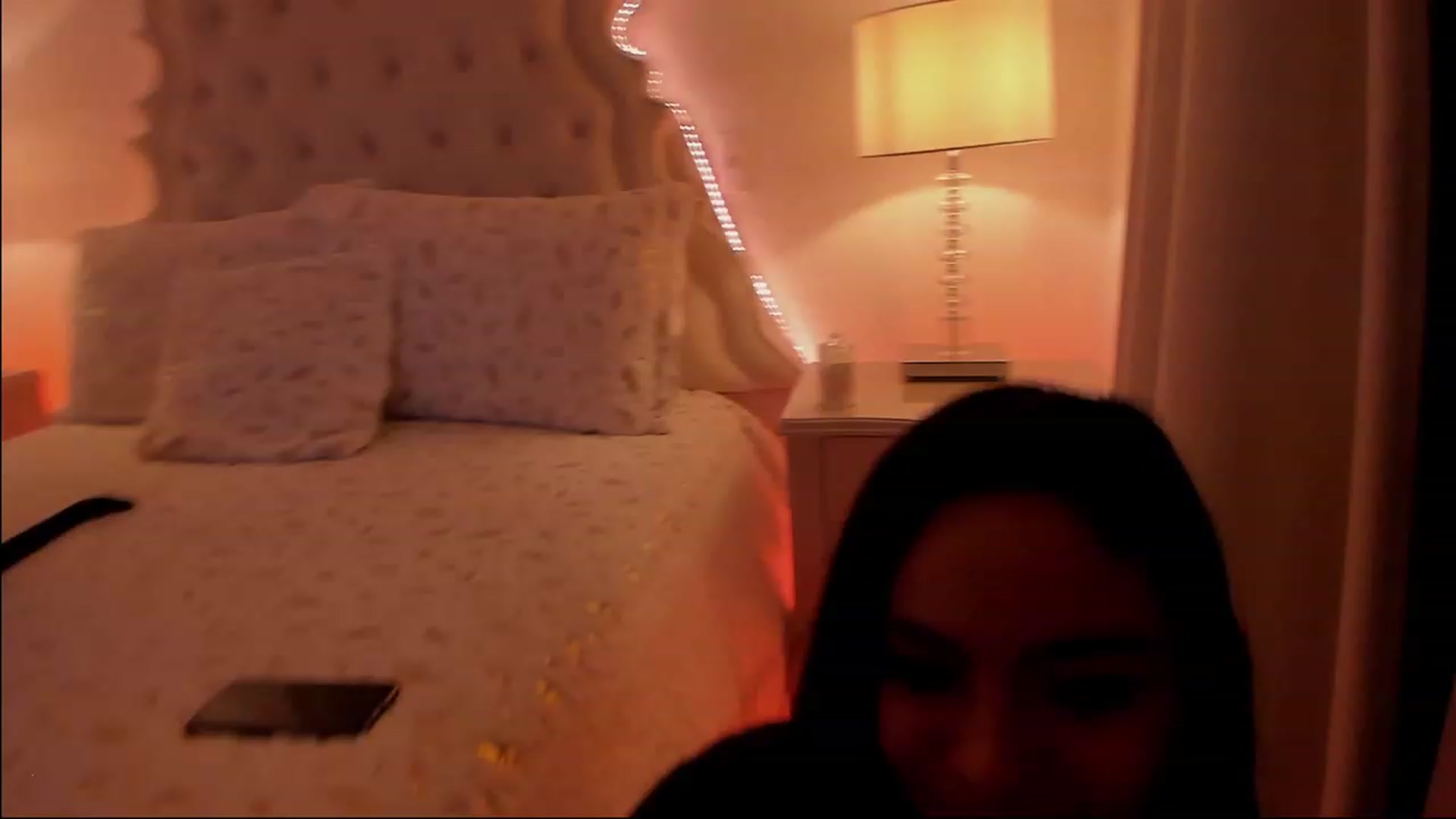 Gallery image thumbnail from Marianviolet's myfreecams stream on, 03/13/2023, 08:42 image 4 of 20