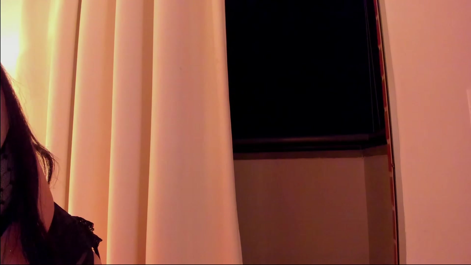 Gallery image thumbnail from Marianviolet's myfreecams stream on, 04/05/2023, 10:03 image 5 of 20