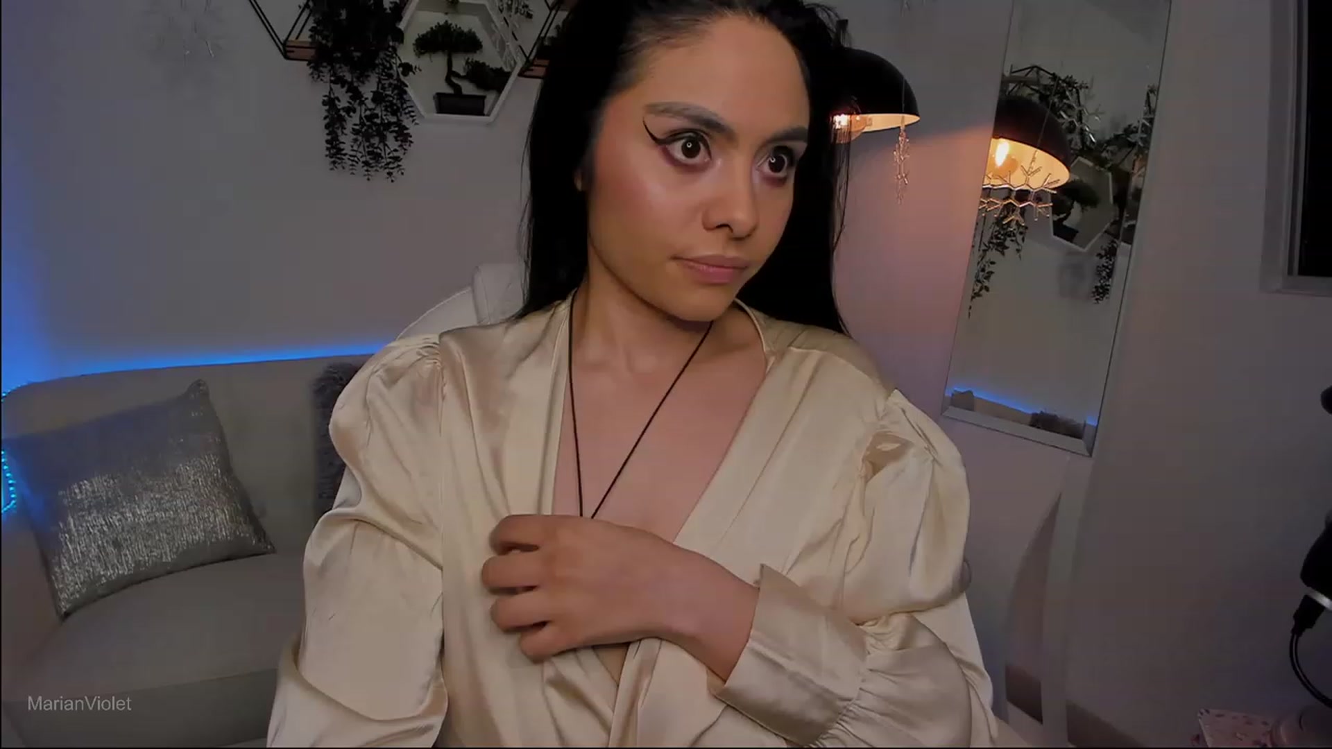 Gallery image thumbnail from Marianviolet's myfreecams stream on, 06/02/2023, 07:37 image 19 of 20