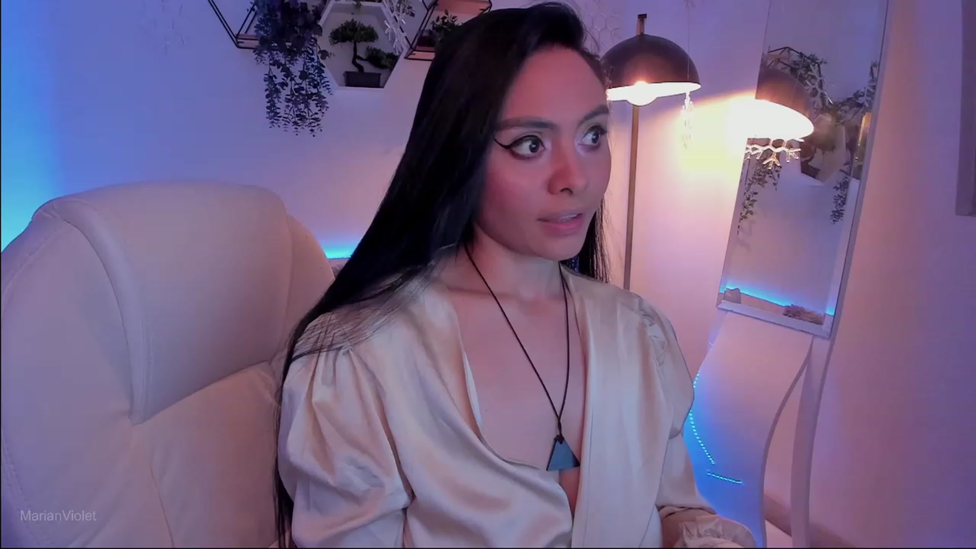 Gallery image thumbnail from Marianviolet's myfreecams stream on, 06/02/2023, 07:37 image 1 of 20