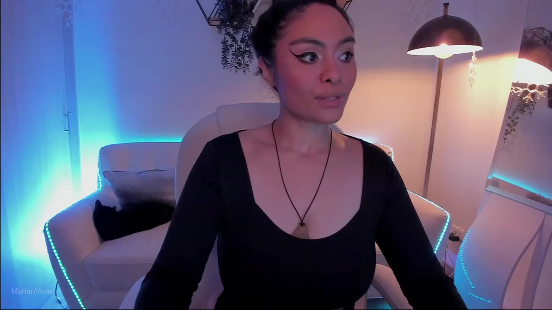 Gallery image thumbnail from Marianviolet's myfreecams stream on, 06/03/2023, 08:31 image 14 of 20