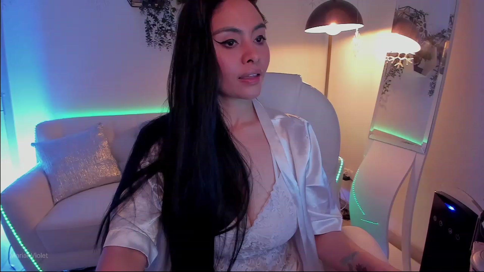 Gallery image thumbnail from Marianviolet's myfreecams stream on, 06/05/2023, 09:09 image 18 of 20