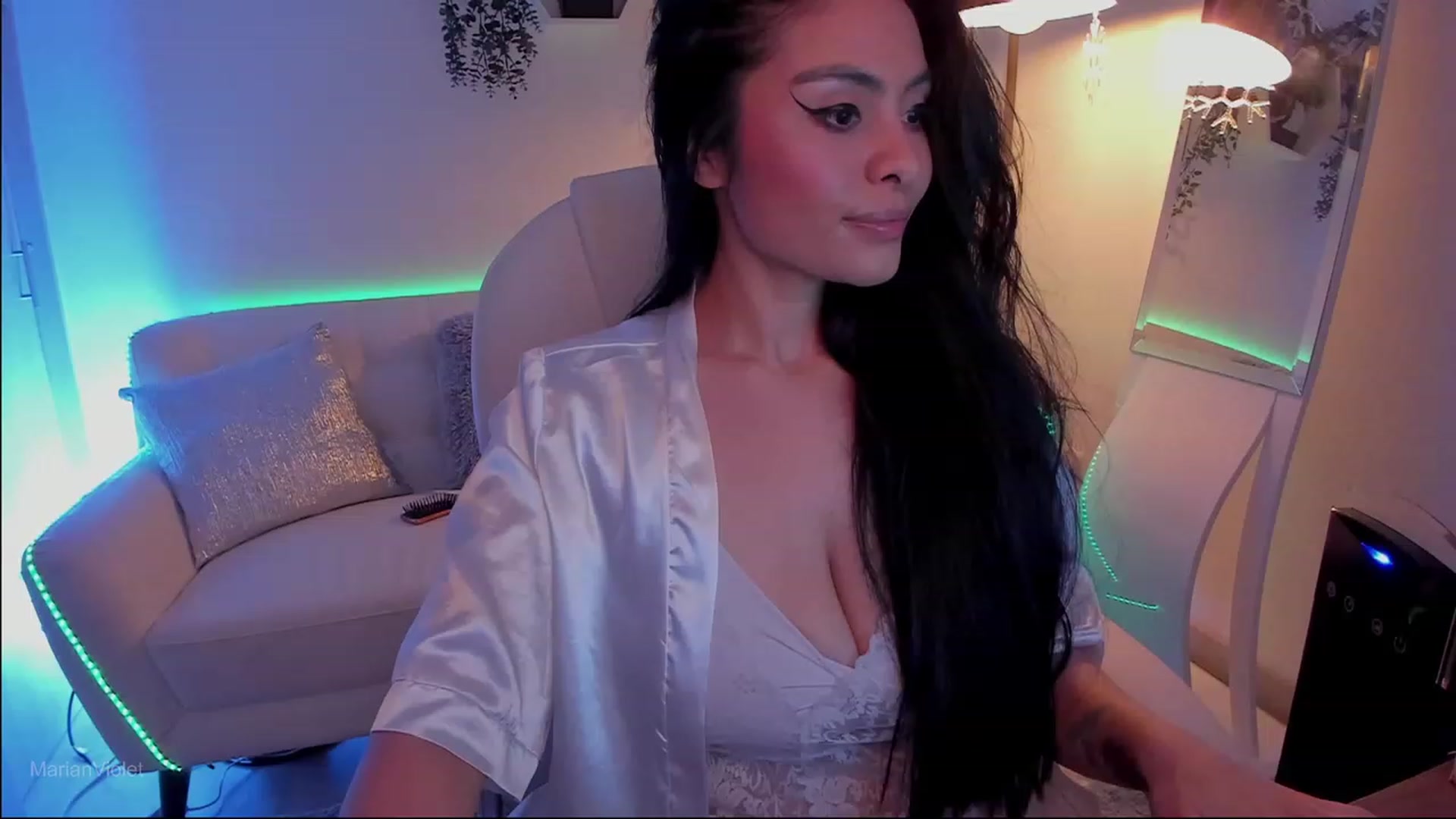 Gallery image thumbnail from Marianviolet's myfreecams stream on, 06/05/2023, 09:09 image 12 of 20