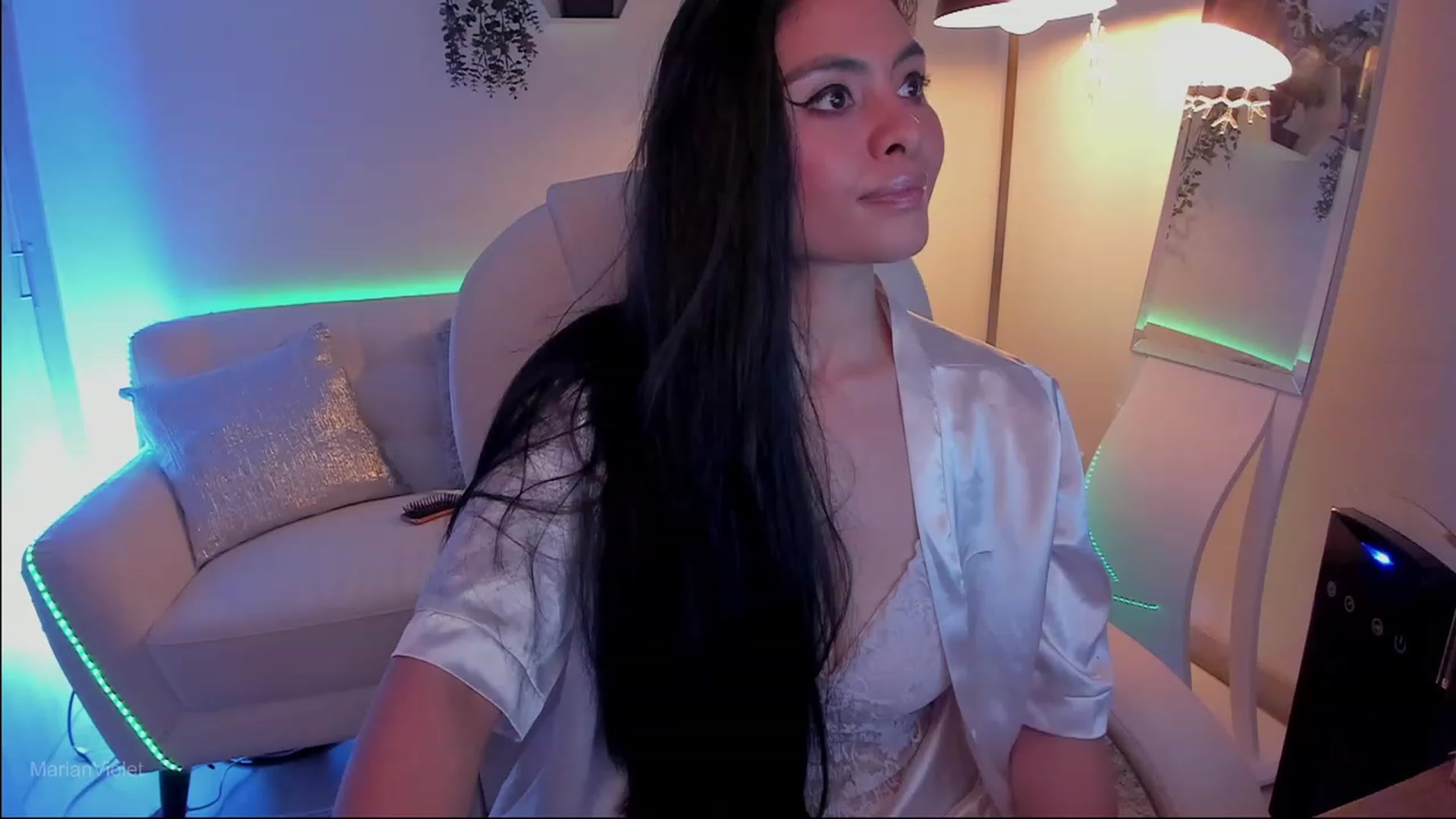 Gallery image thumbnail from Marianviolet's myfreecams stream on, 06/05/2023, 09:09 image 8 of 20