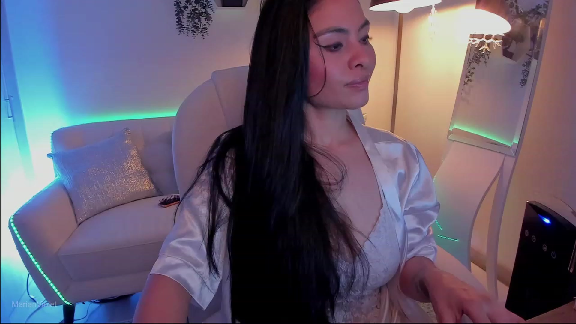 Gallery image thumbnail from Marianviolet's myfreecams stream on, 06/05/2023, 09:09 image 14 of 20