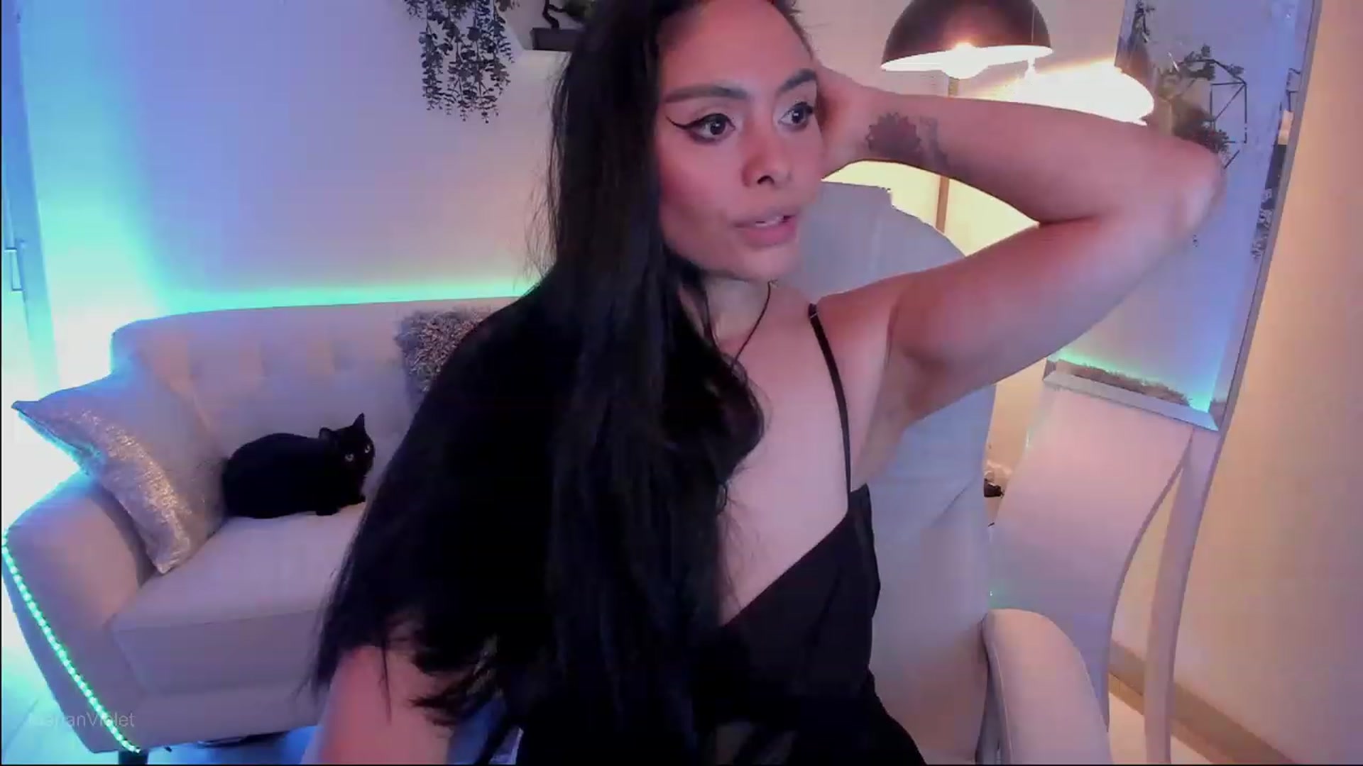 Gallery image thumbnail from Marianviolet's myfreecams stream on, 06/16/2023, 08:02 image 14 of 20
