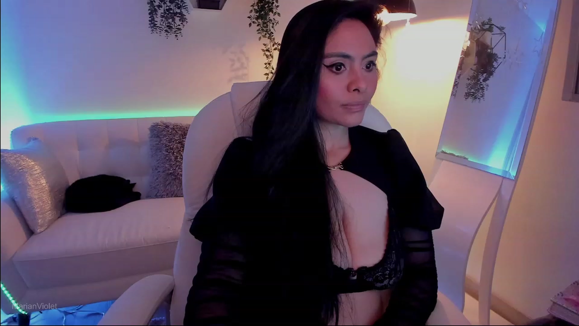 Gallery image thumbnail from Marianviolet's myfreecams stream on, 07/03/2023, 09:48 image 16 of 20
