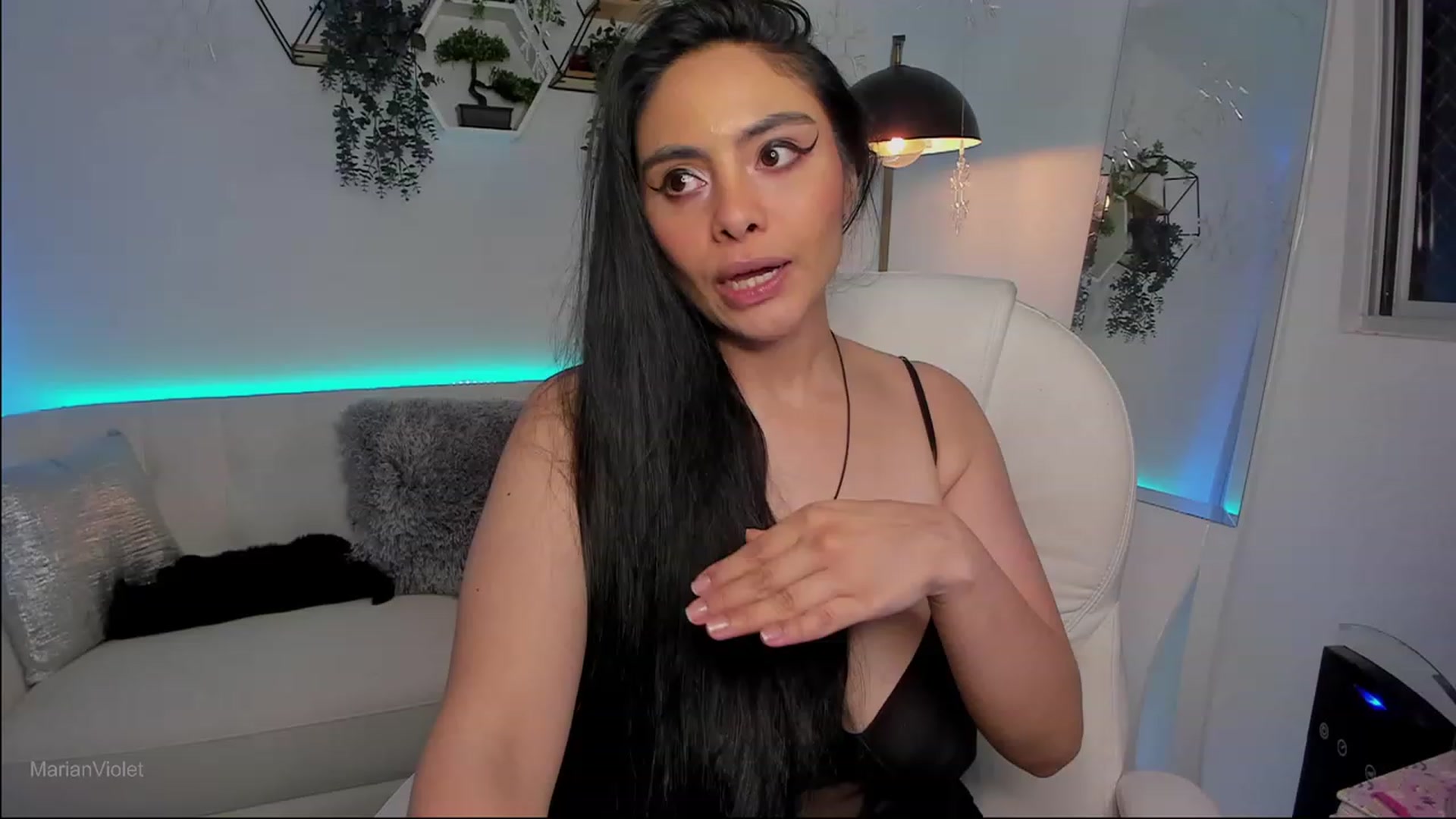 Gallery image thumbnail from Marianviolet's myfreecams stream on, 07/04/2023, 09:38 image 3 of 20