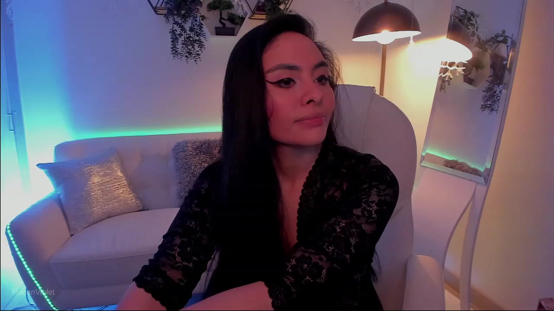 Gallery image thumbnail from Marianviolet's myfreecams stream on, 07/10/2023, 10:08 image 16 of 20