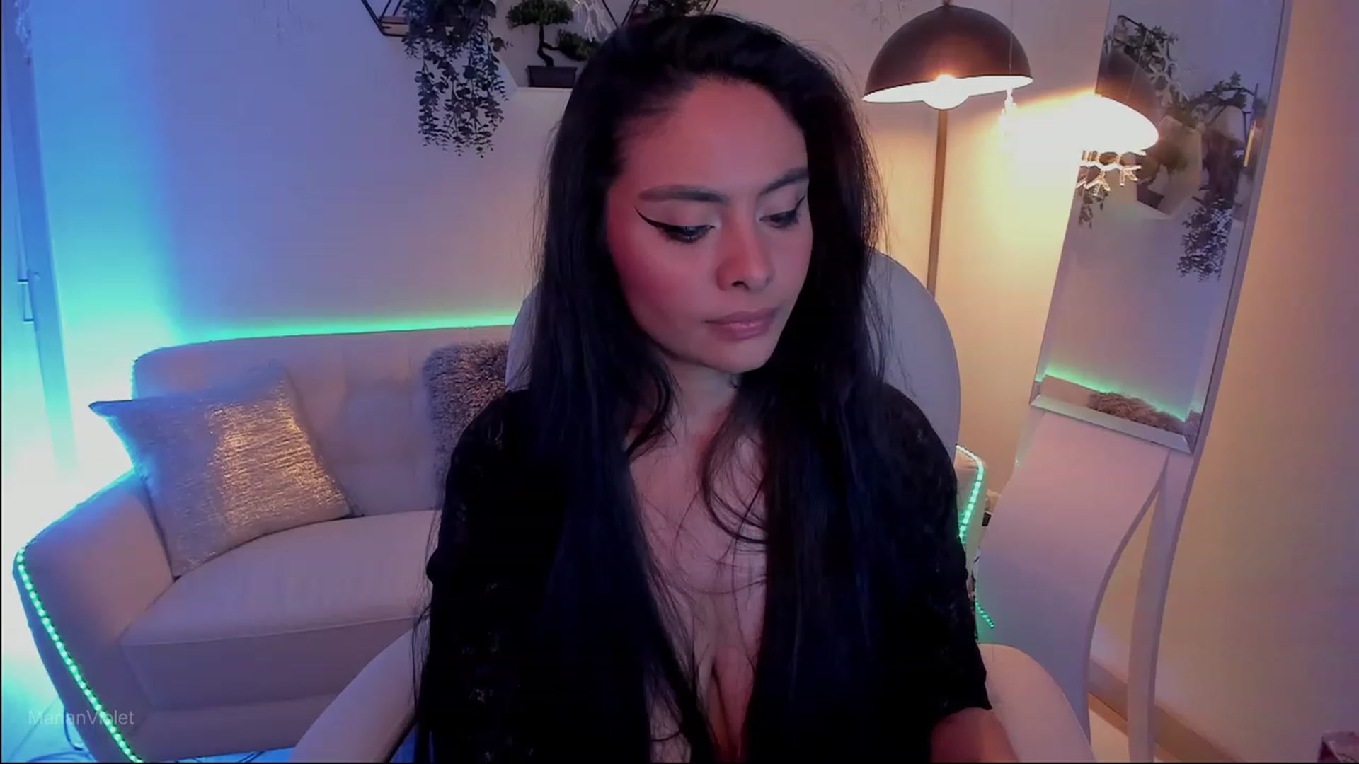 Gallery image thumbnail from Marianviolet's myfreecams stream on, 07/10/2023, 10:08 image 15 of 20