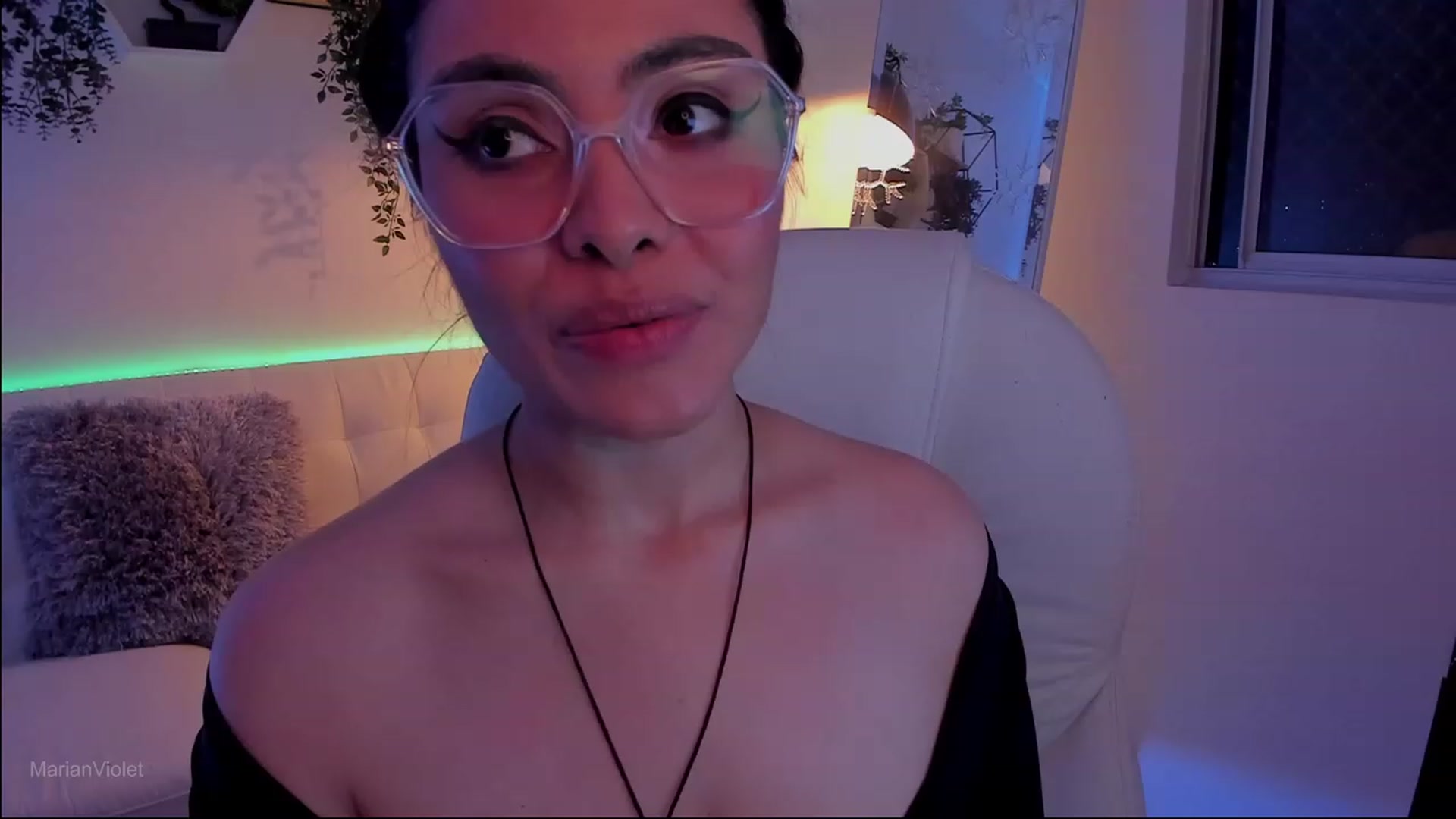 Gallery image thumbnail from Marianviolet's myfreecams stream on, 07/30/2023, 09:42 image 17 of 20