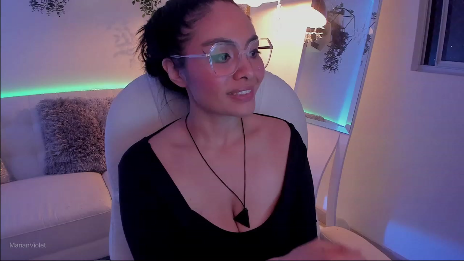Gallery image thumbnail from Marianviolet's myfreecams stream on, 07/30/2023, 09:42 image 19 of 20