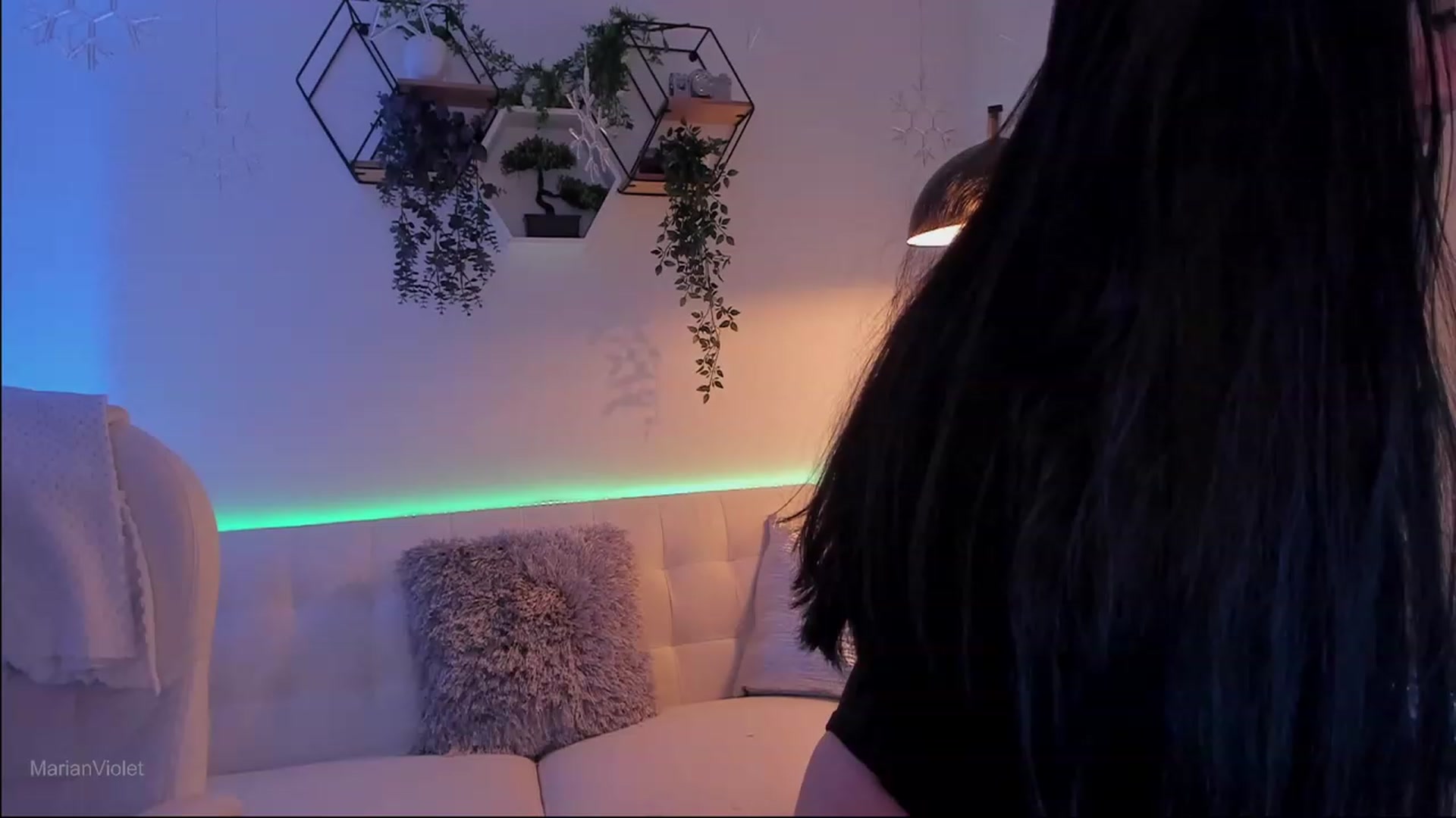 Gallery image thumbnail from Marianviolet's myfreecams stream on, 08/04/2023, 10:20 image 14 of 20