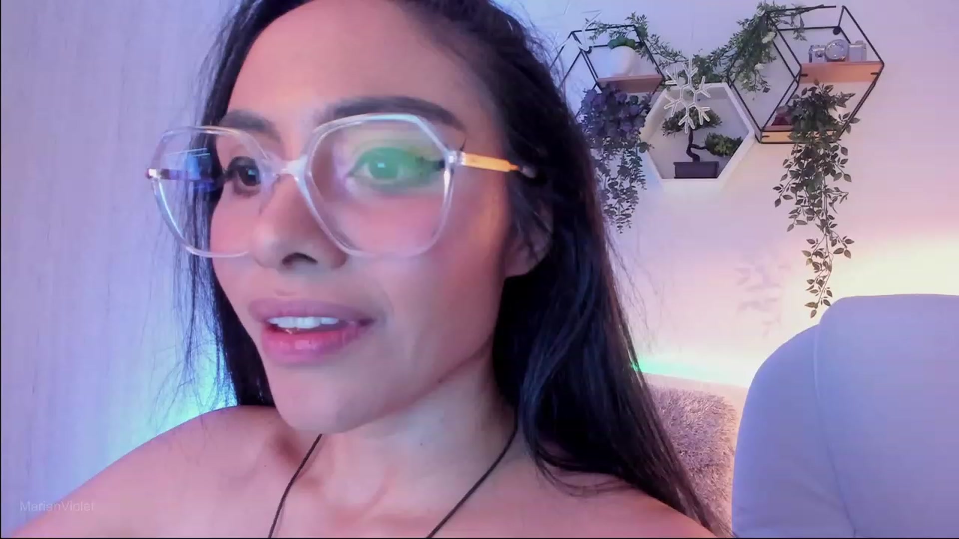 Gallery image thumbnail from Marianviolet's myfreecams stream on, 08/12/2023, 09:16 image 11 of 20