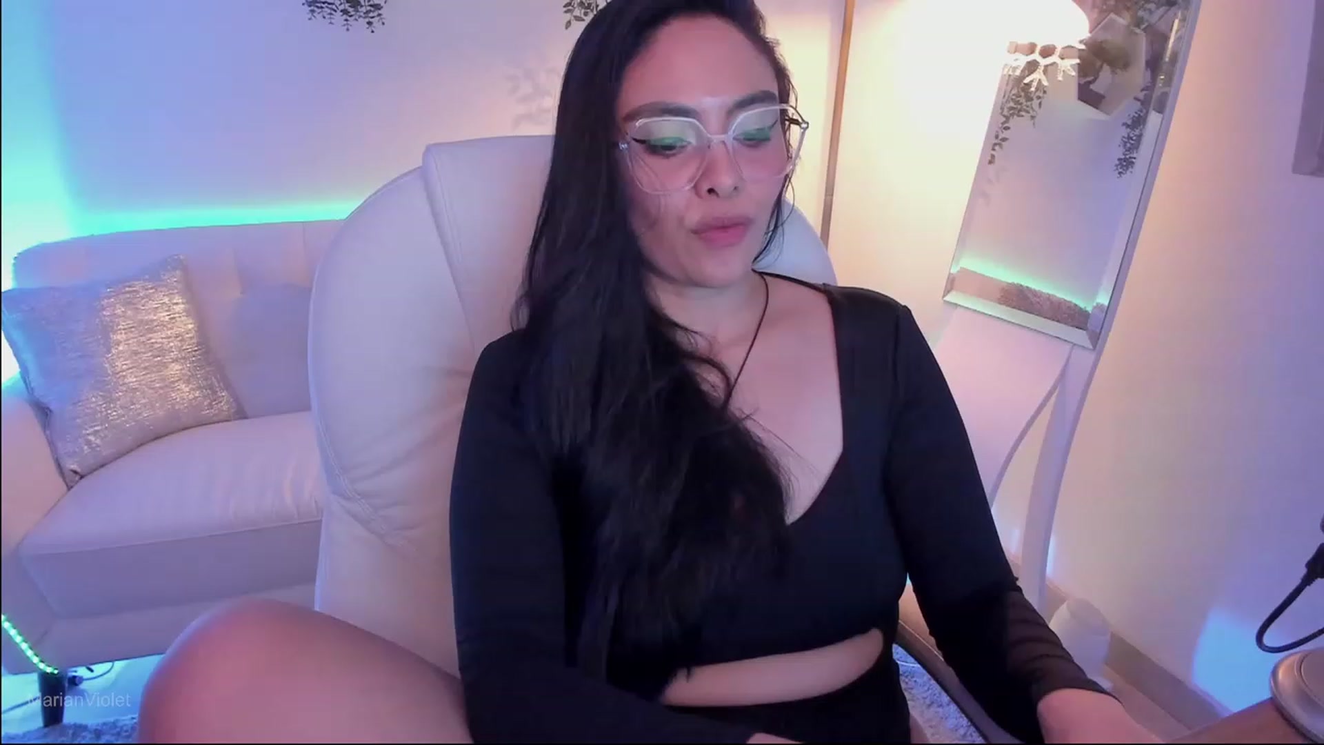 Gallery image thumbnail from Marianviolet's myfreecams stream on, 08/12/2023, 11:18 image 1 of 20