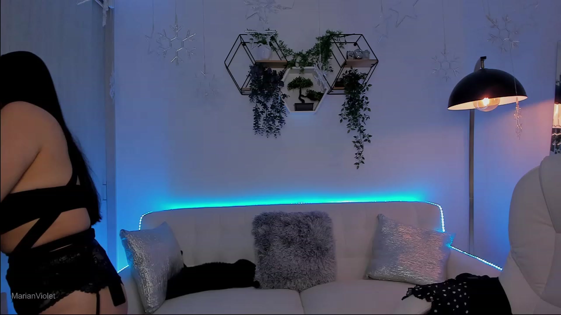Gallery image thumbnail from Marianviolet's myfreecams stream on, 08/17/2023, 08:18 image 15 of 20