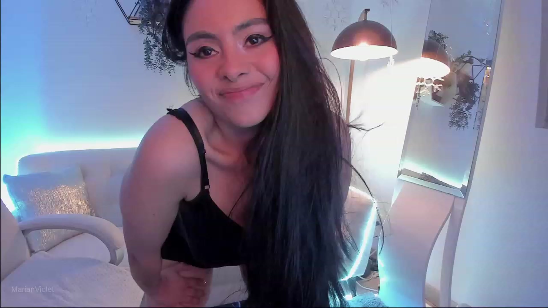 Gallery image thumbnail from Marianviolet's myfreecams stream on, 08/22/2023, 07:18 image 2 of 20