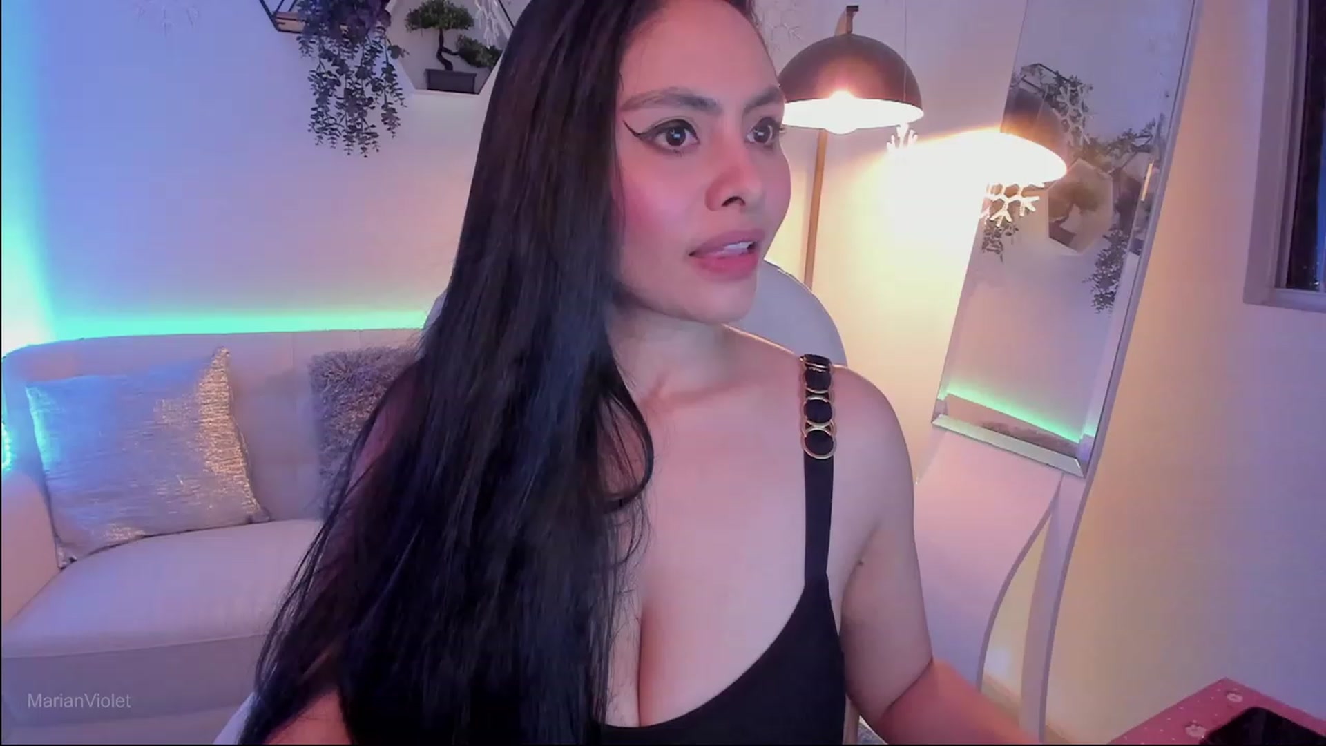 Gallery image thumbnail from Marianviolet's myfreecams stream on, 12/06/2023, 08:51 image 20 of 20