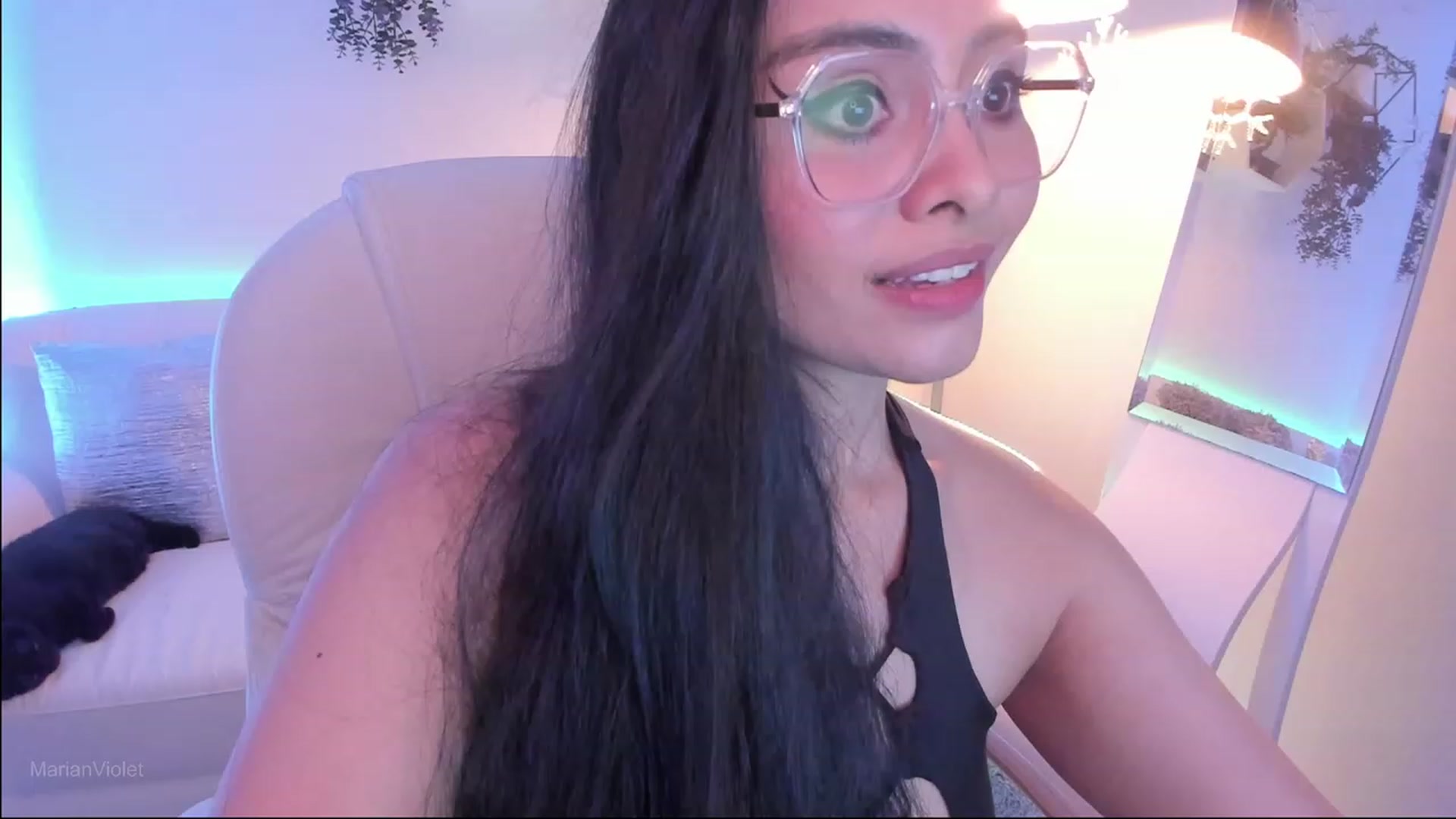 Gallery image thumbnail from Marianviolet's myfreecams stream on, 12/11/2023, 08:49 image 10 of 20