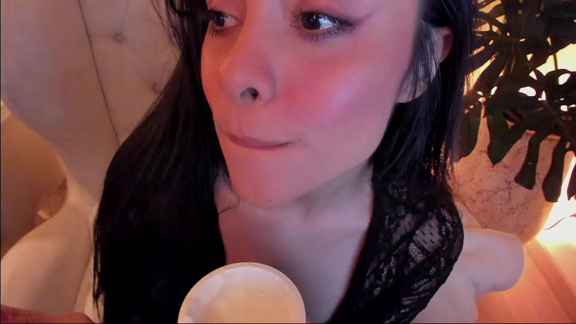 Gallery image thumbnail from Marianviolet's myfreecams stream on, 03/06/2024, 09:57 image 1 of 20