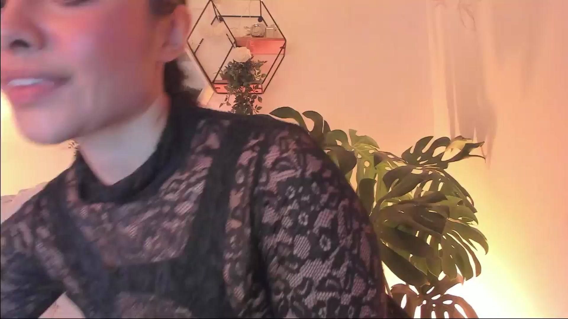 Gallery image thumbnail from Marianviolet's myfreecams stream on, 03/24/2024, 07:39 image 17 of 20