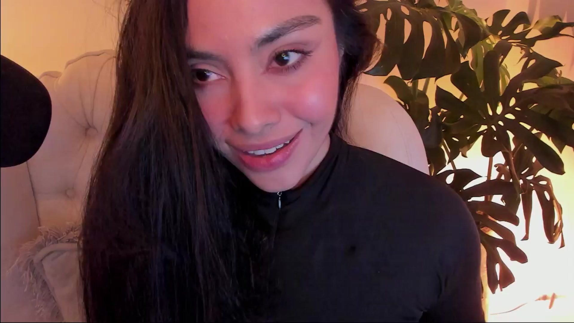 Gallery image thumbnail from Marianviolet's myfreecams stream on, 03/28/2024, 10:11 image 9 of 20