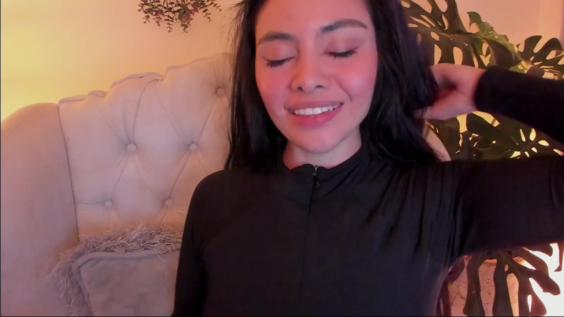 Gallery image thumbnail from Marianviolet's myfreecams stream on, 03/28/2024, 10:11 image 3 of 20