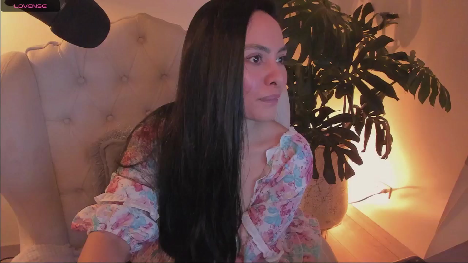 Gallery image thumbnail from Marianviolet's myfreecams stream on, 04/25/2024, 08:09 image 18 of 20