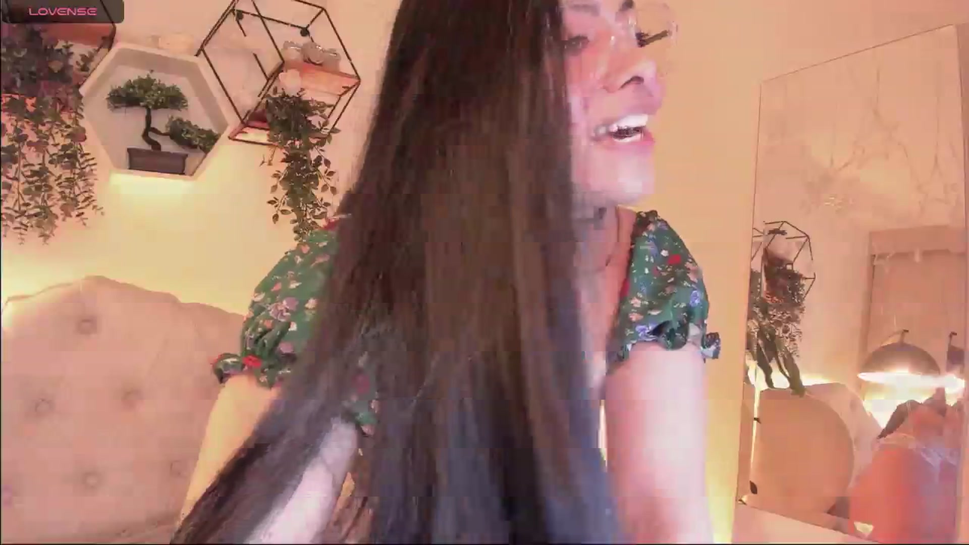 Gallery image thumbnail from Marianviolet's myfreecams stream on, 04/26/2024, 09:24 image 20 of 20