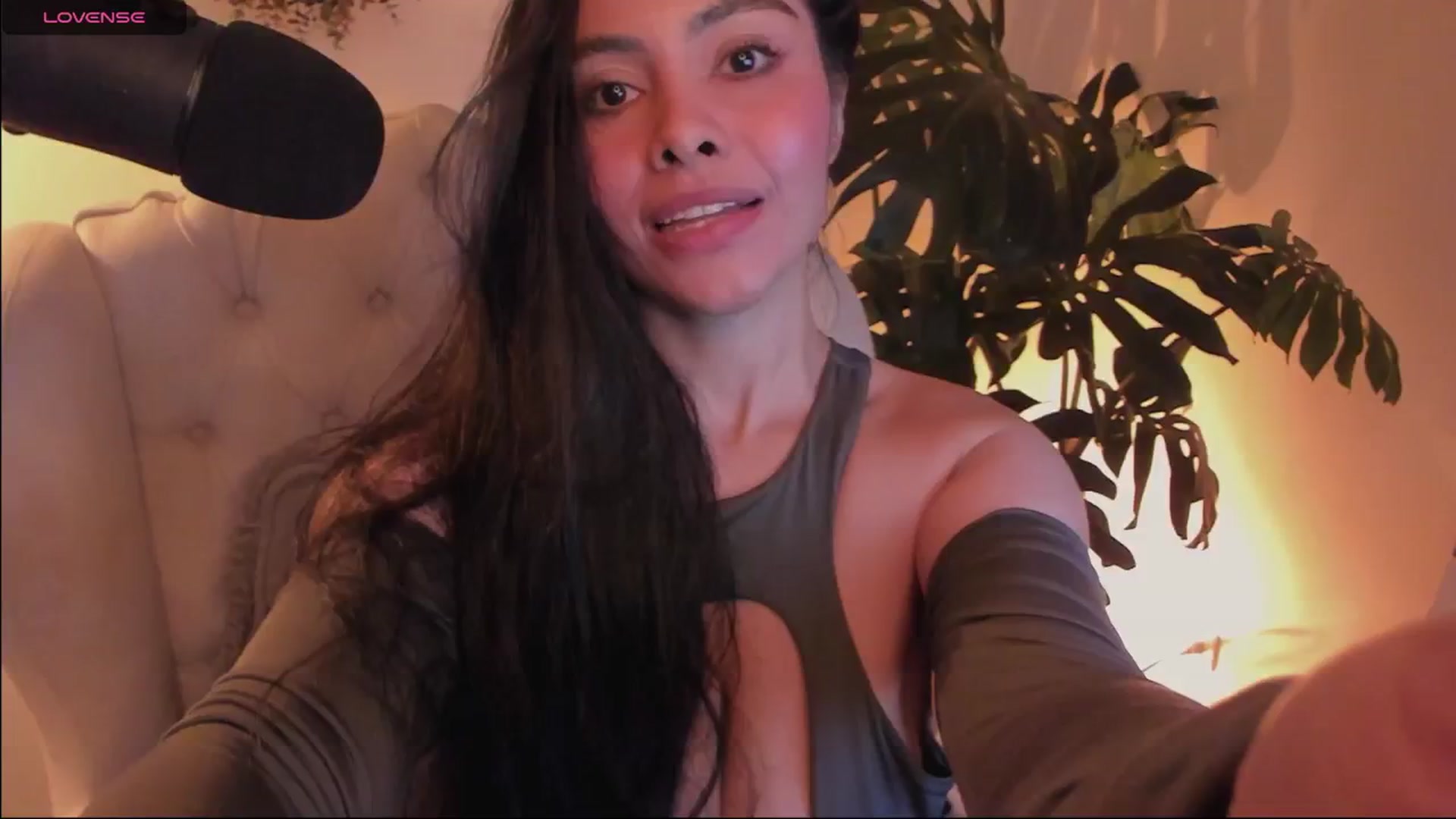 Gallery image thumbnail from Marianviolet's myfreecams stream on, 04/28/2024, 09:53 image 9 of 20