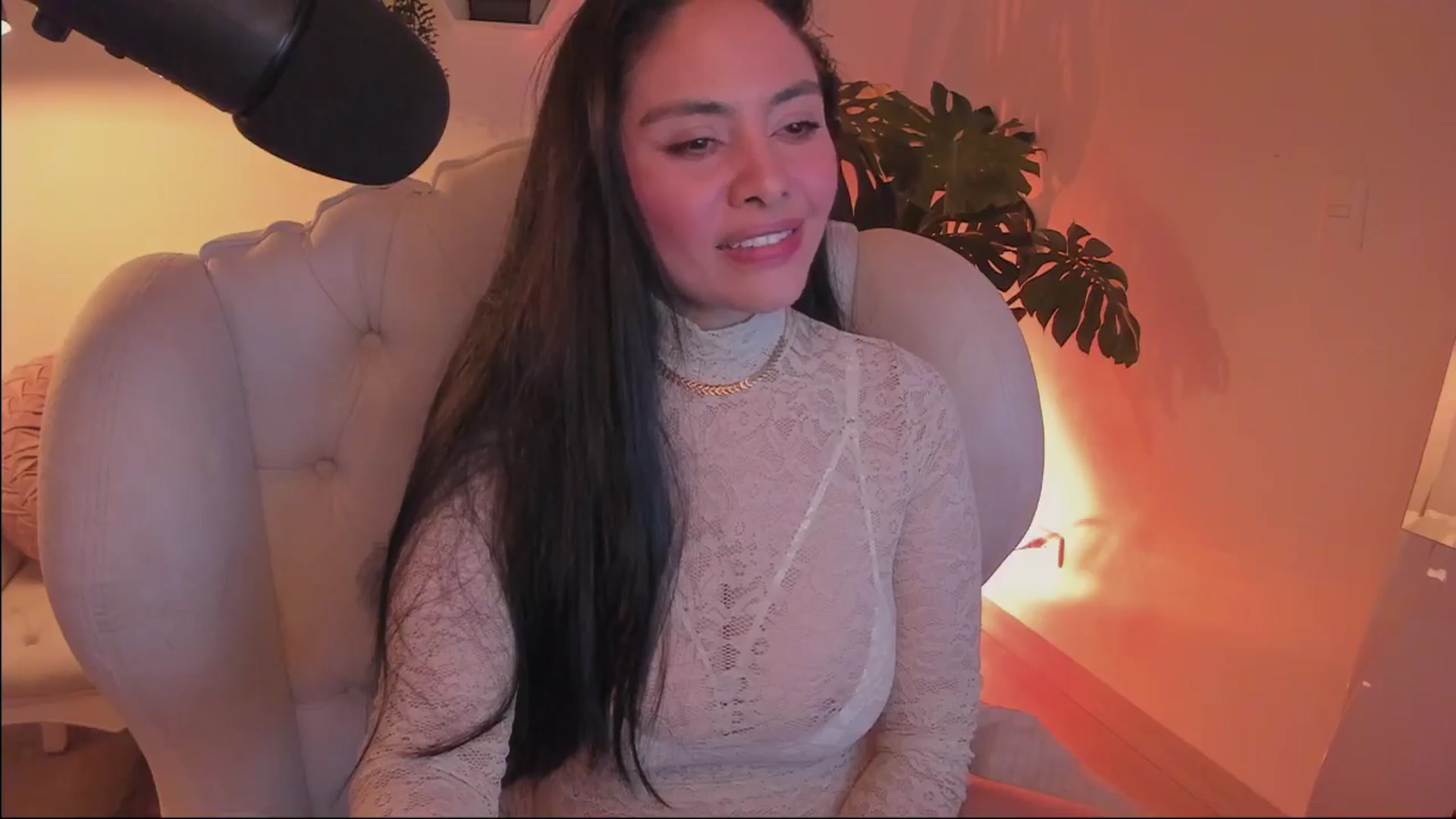 Gallery image thumbnail from Marianviolet's myfreecams stream on, 05/14/2024, 08:07 image 2 of 20
