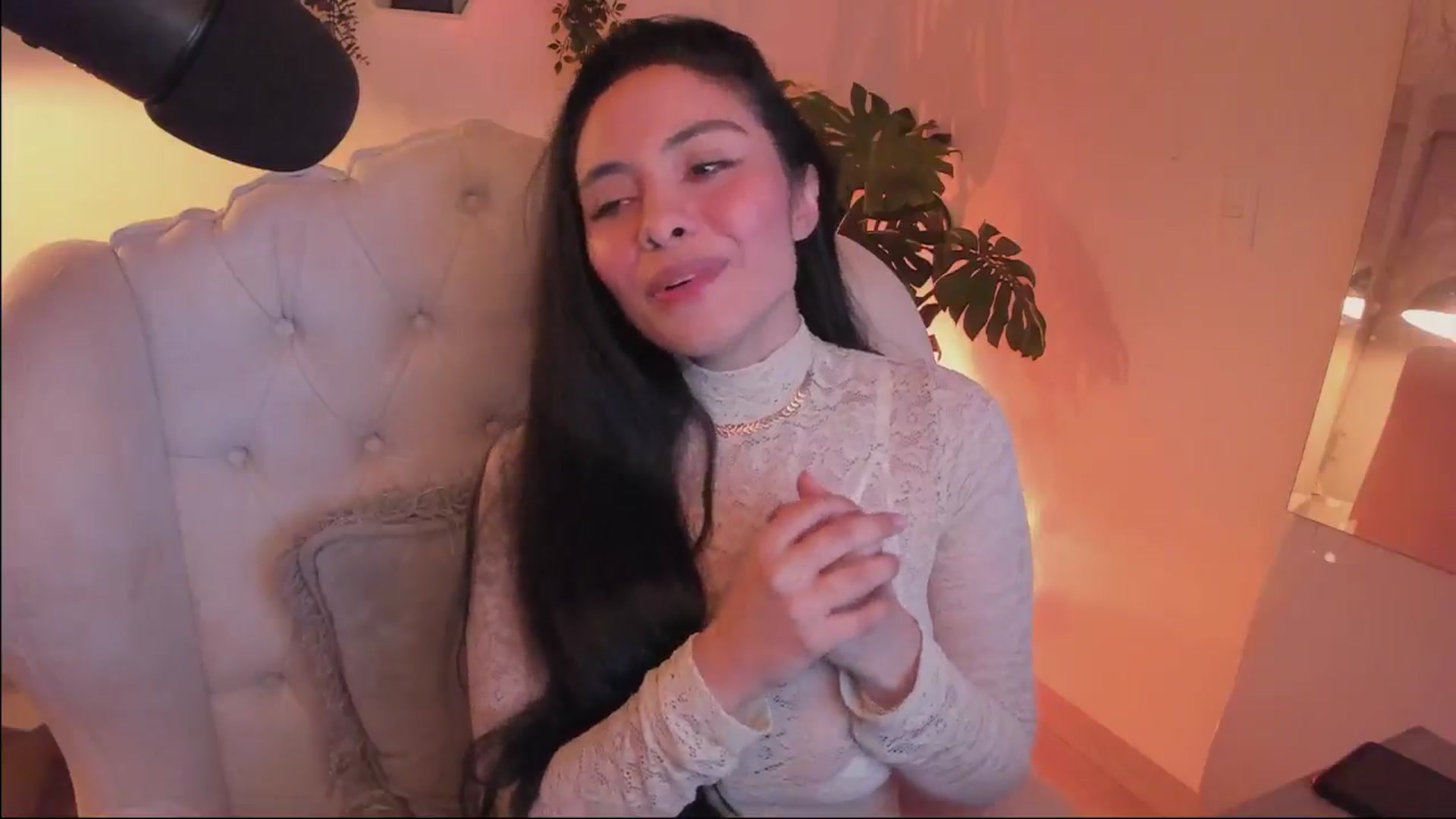 Gallery image thumbnail from Marianviolet's myfreecams stream on, 05/14/2024, 08:07 image 4 of 20