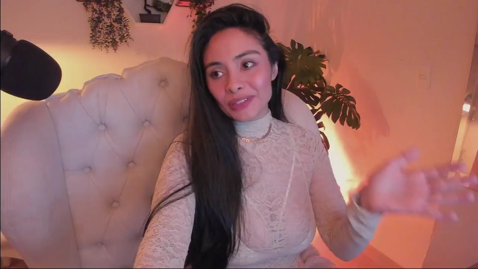 Gallery image thumbnail from Marianviolet's myfreecams stream on, 05/14/2024, 09:58 image 15 of 20