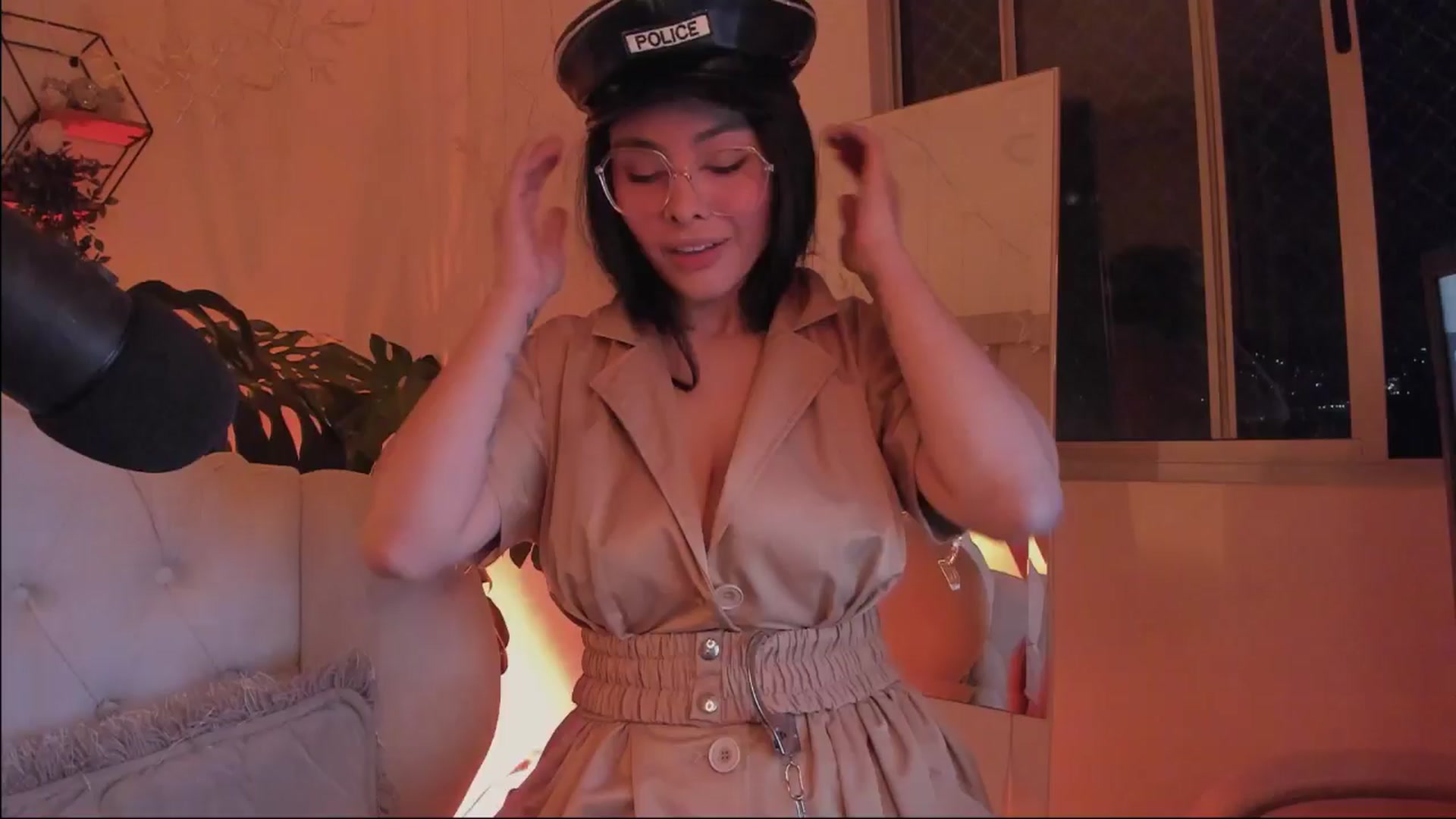 Gallery image thumbnail from Marianviolet's myfreecams stream on, 05/15/2024, 07:06 image 17 of 20