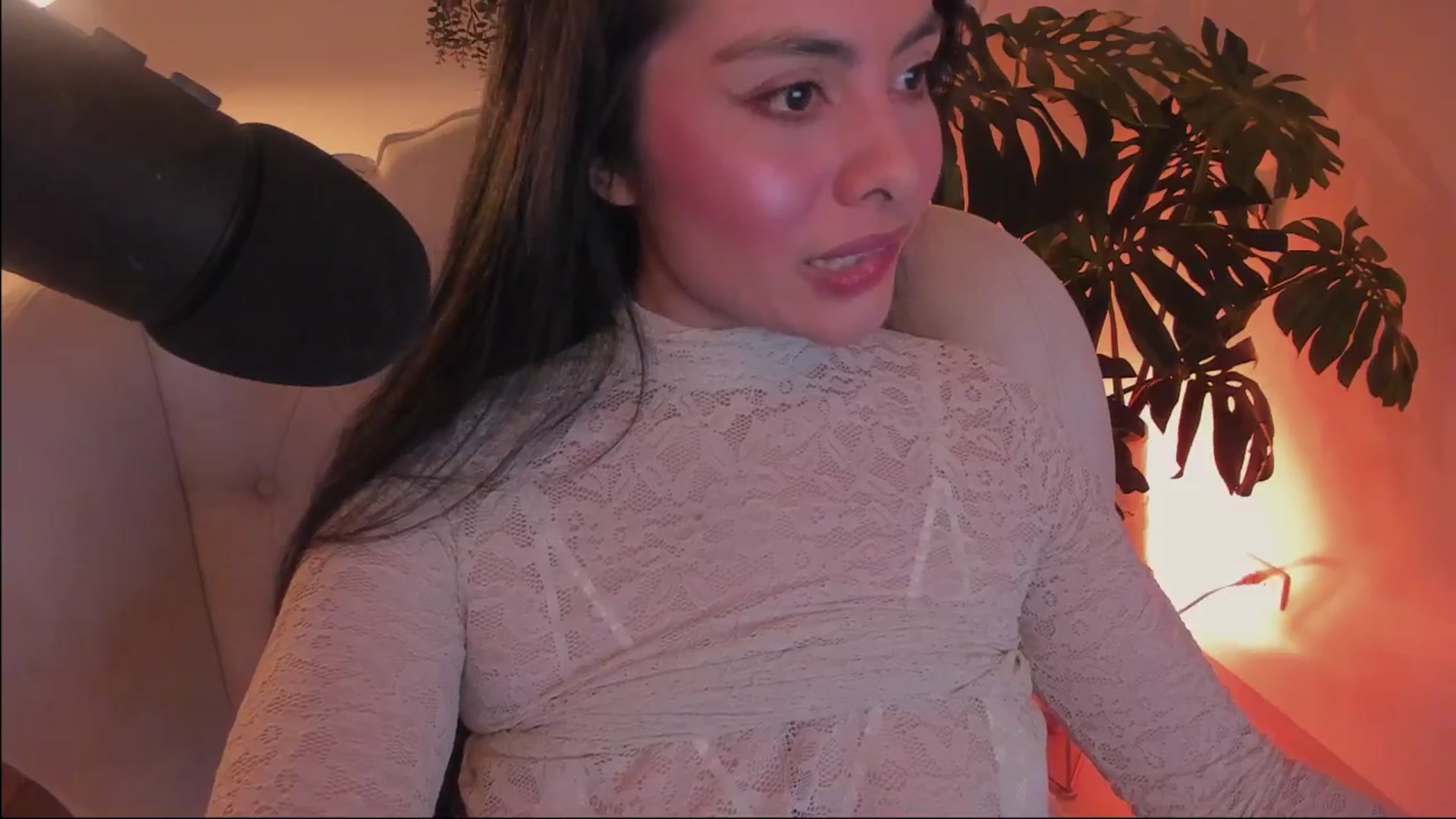 Gallery image thumbnail from Marianviolet's myfreecams stream on, 06/02/2024, 09:25 image 10 of 20