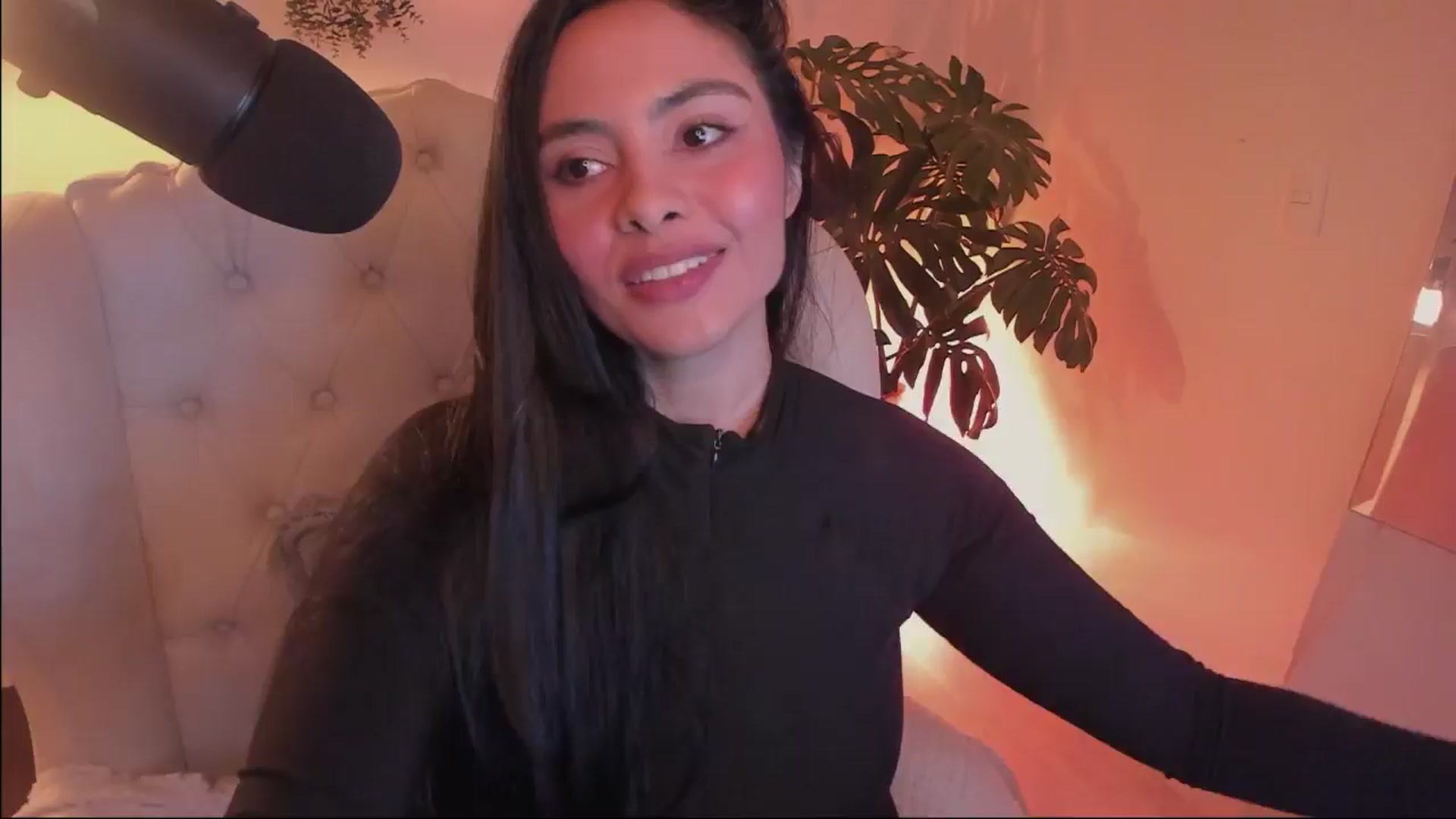 Gallery image thumbnail from Marianviolet's myfreecams stream on, 06/04/2024, 09:35 image 20 of 20