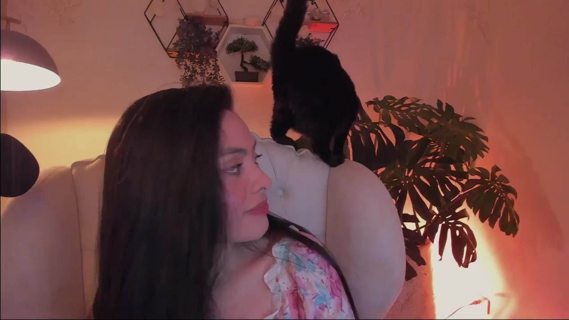 Gallery image thumbnail from Marianviolet's myfreecams stream on, 06/05/2024, 09:51 image 15 of 20