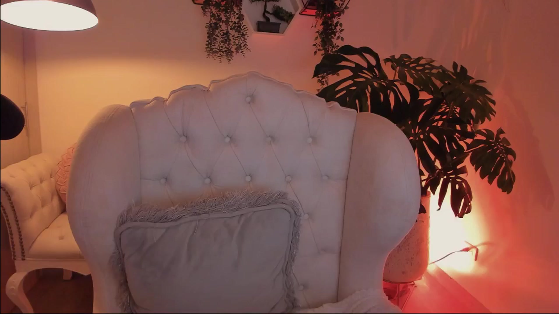 Gallery image thumbnail from Marianviolet's myfreecams stream on, 06/07/2024, 09:20 image 6 of 20
