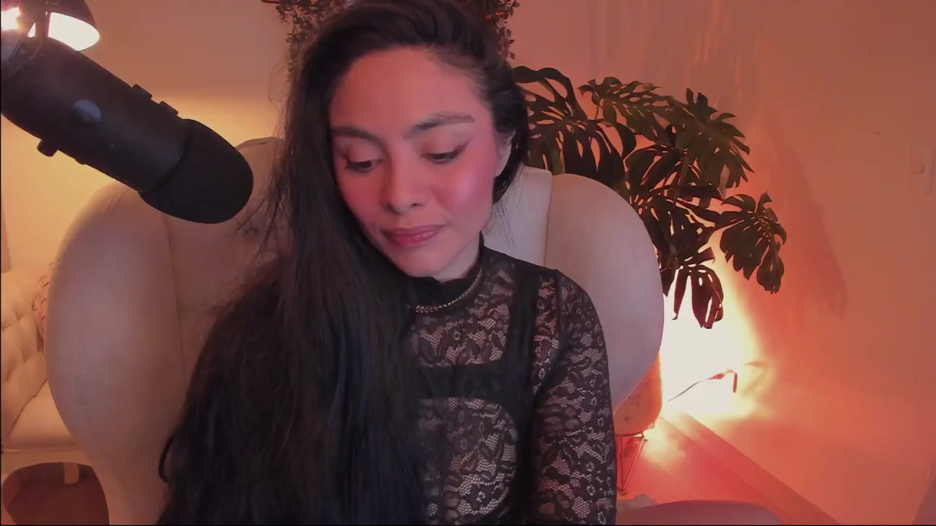 Gallery image thumbnail from Marianviolet's myfreecams stream on, 06/14/2024, 07:35 image 8 of 20