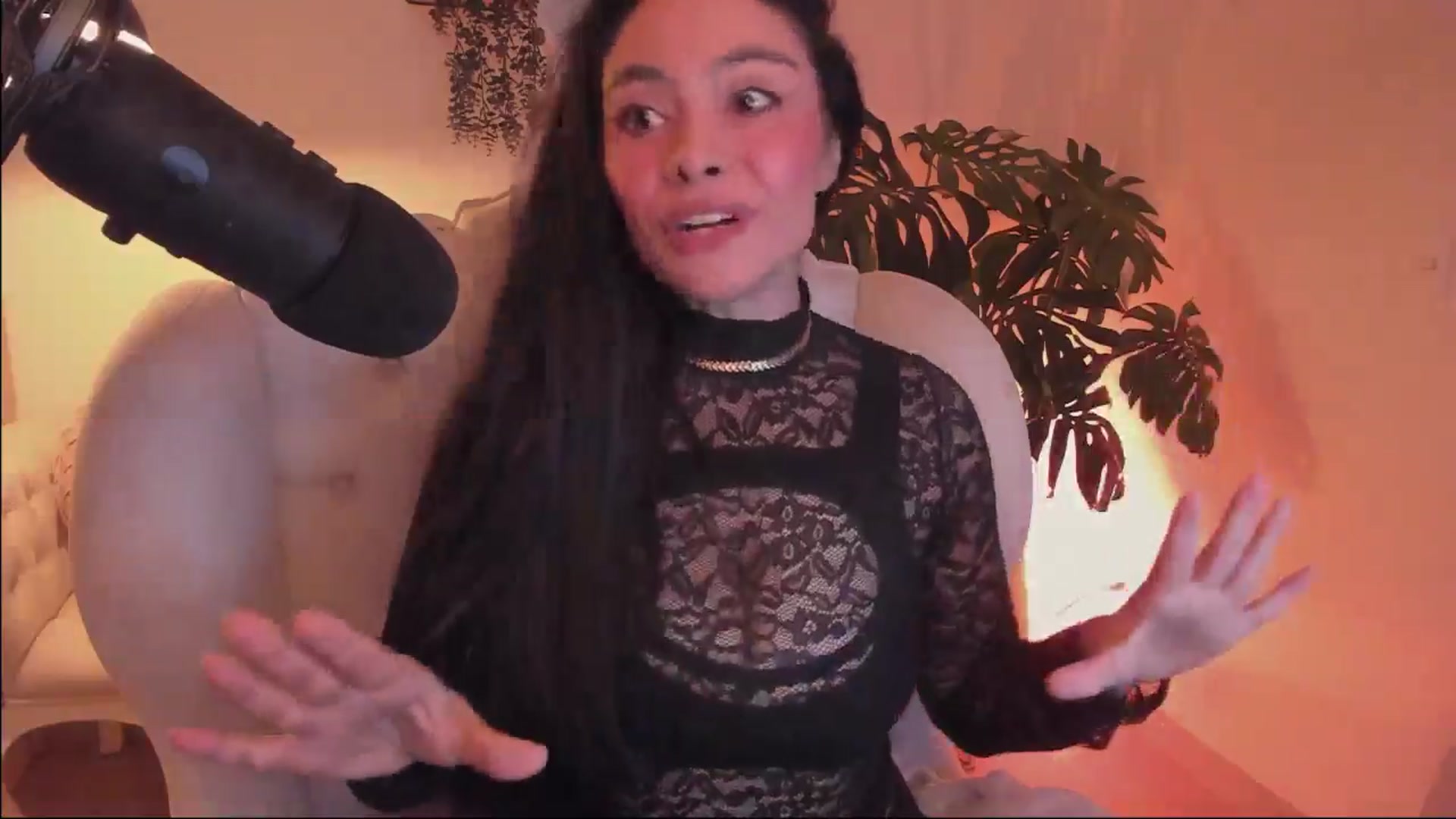Gallery image thumbnail from Marianviolet's myfreecams stream on, 06/14/2024, 07:35 image 13 of 20