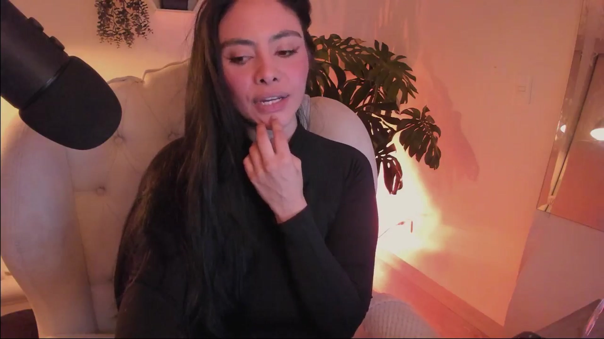Gallery image thumbnail from Marianviolet's myfreecams stream on, 06/30/2024, 08:31 image 9 of 20