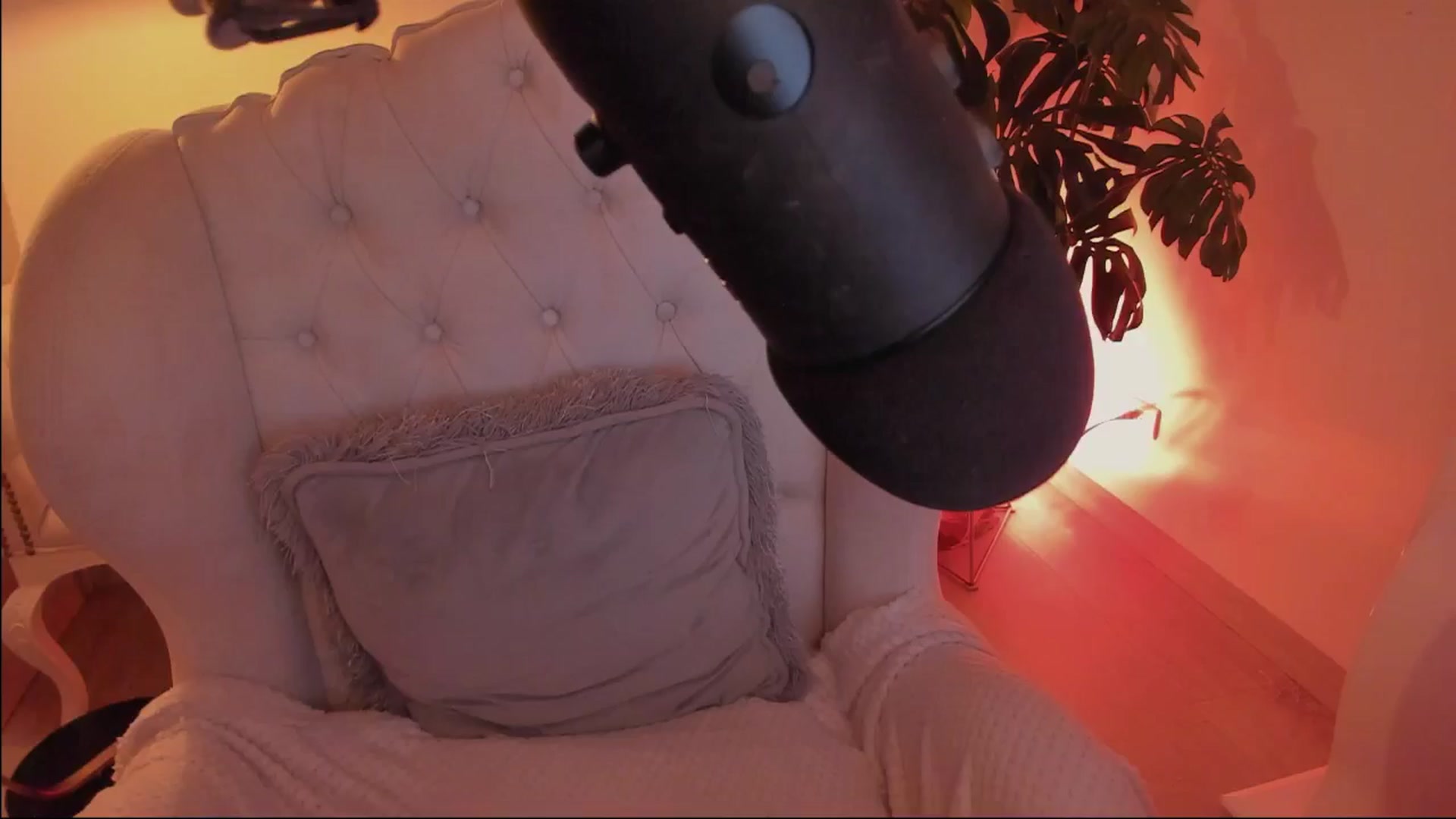 Gallery image thumbnail from Marianviolet's myfreecams stream on, 07/02/2024, 09:30 image 19 of 20