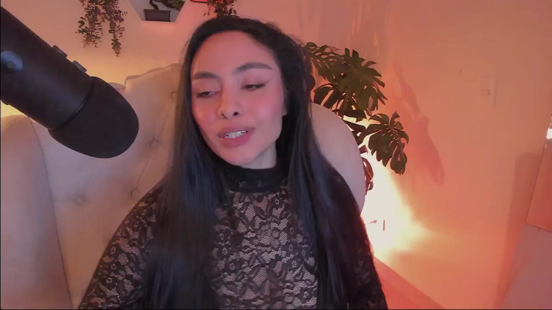Gallery image thumbnail from Marianviolet's myfreecams stream on, 07/07/2024, 10:21 image 8 of 20