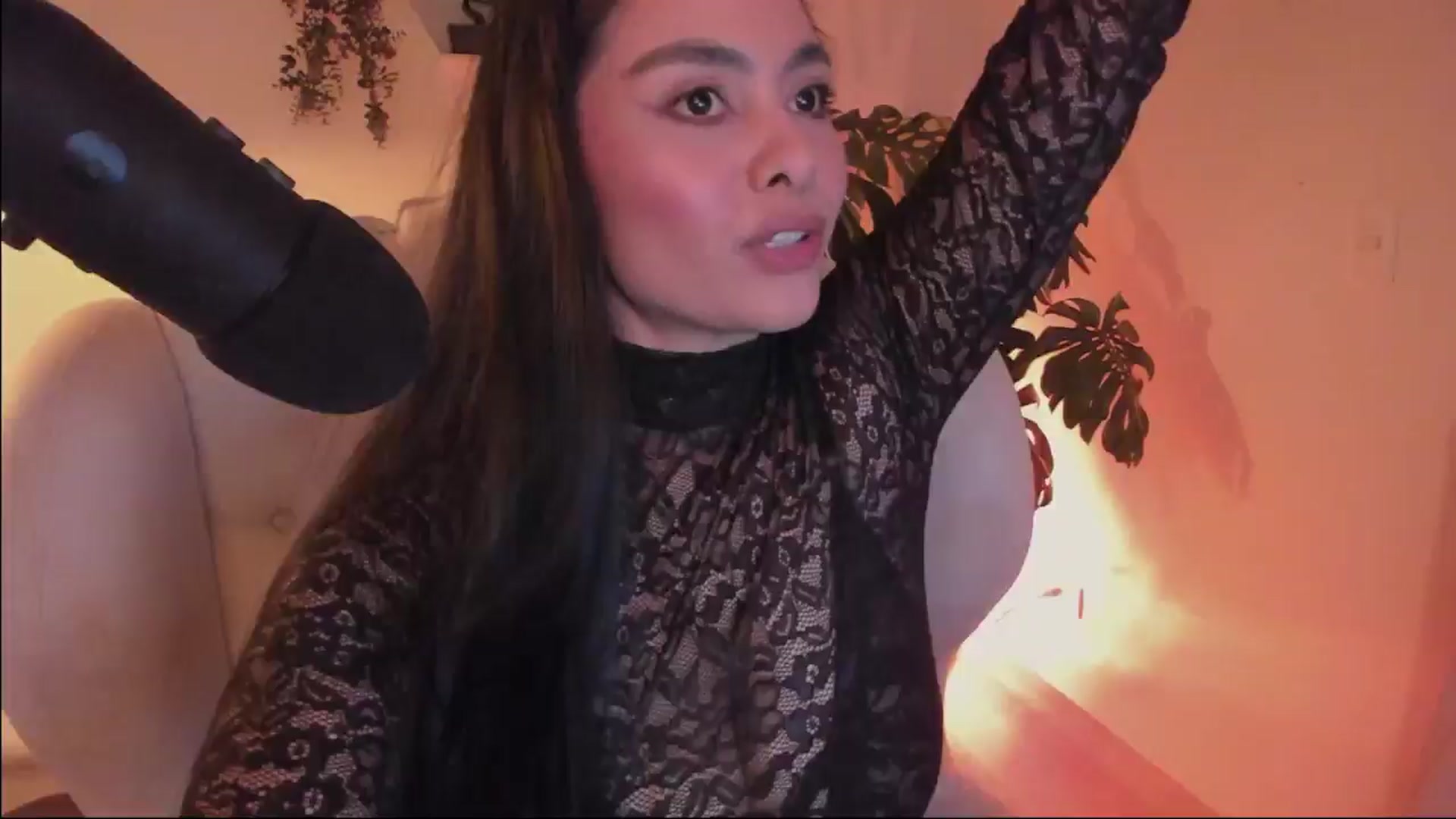 Gallery image thumbnail from Marianviolet's myfreecams stream on, 07/07/2024, 10:21 image 7 of 20