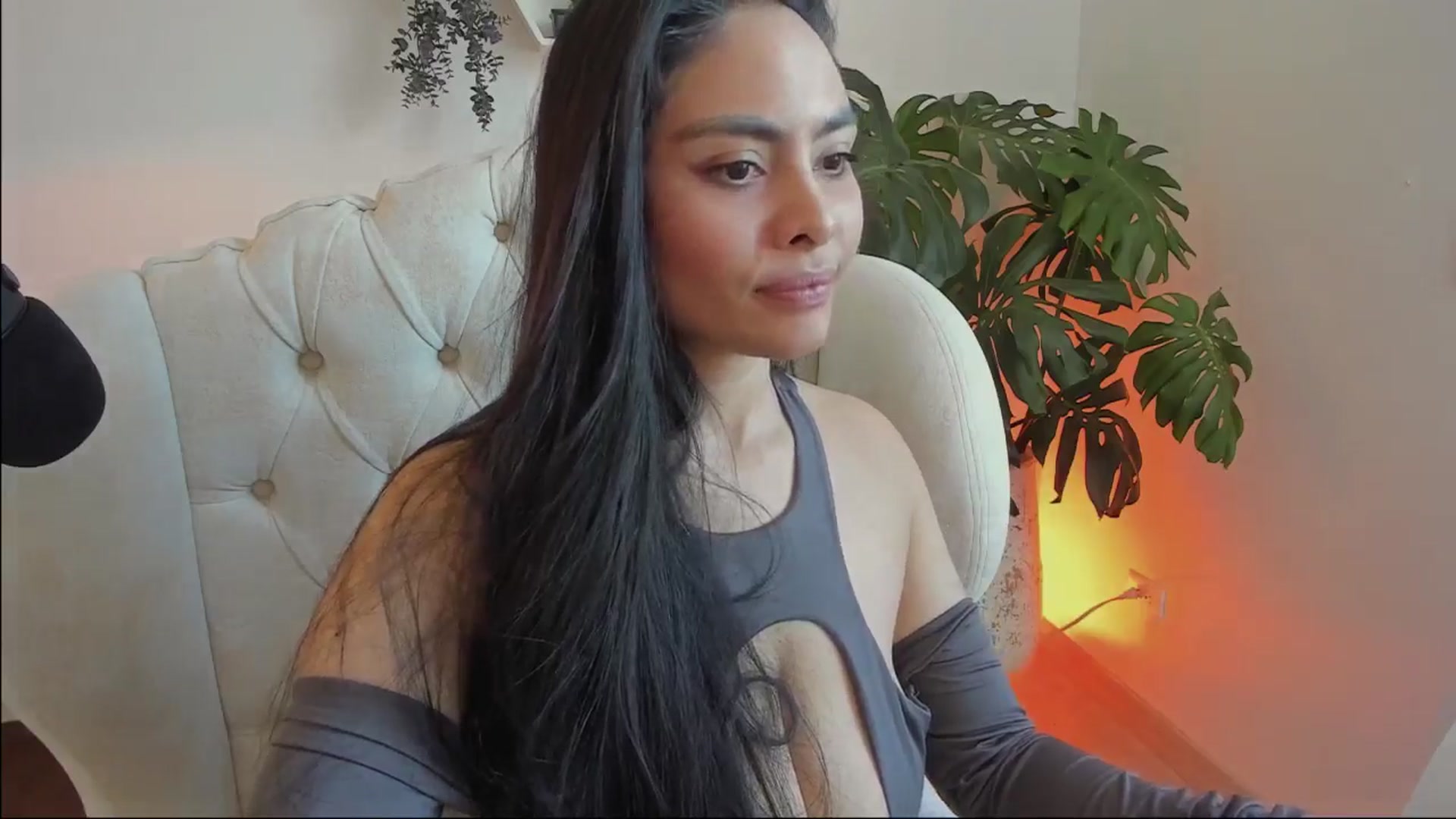Gallery image thumbnail from Marianviolet's myfreecams stream on, 07/08/2024, 13:13 image 19 of 20
