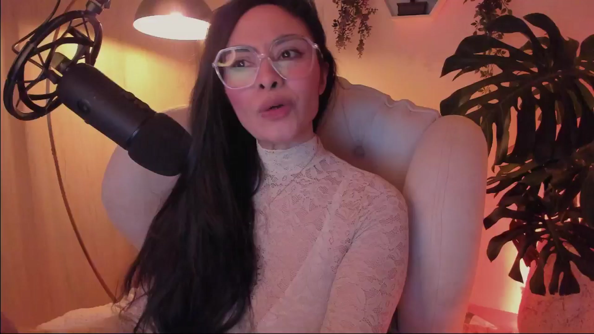 Gallery image thumbnail from Marianviolet's myfreecams stream on, 07/20/2024, 10:08 image 15 of 20
