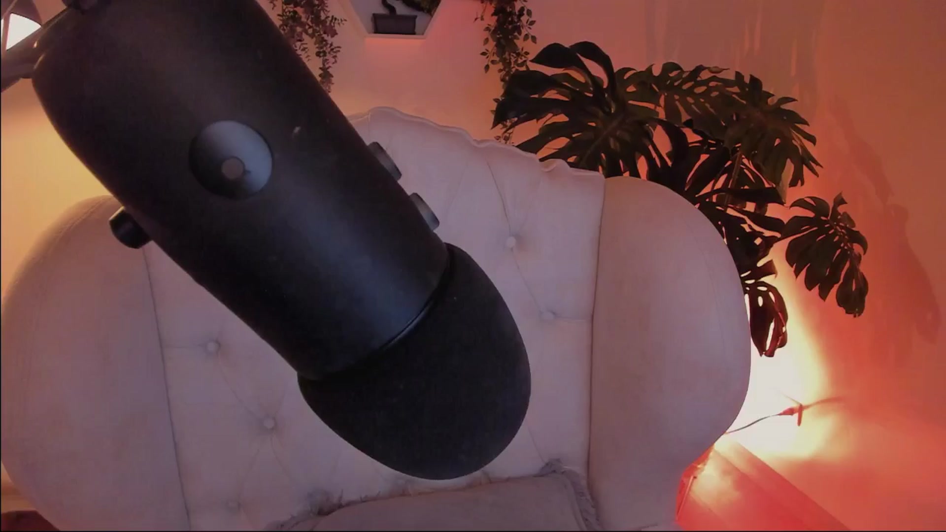 Gallery image thumbnail from Marianviolet's myfreecams stream on, 07/21/2024, 08:57 image 3 of 20